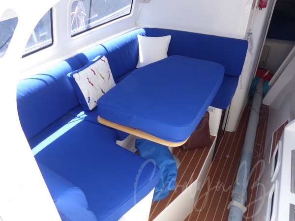 banquette effet carbone sellerie marine